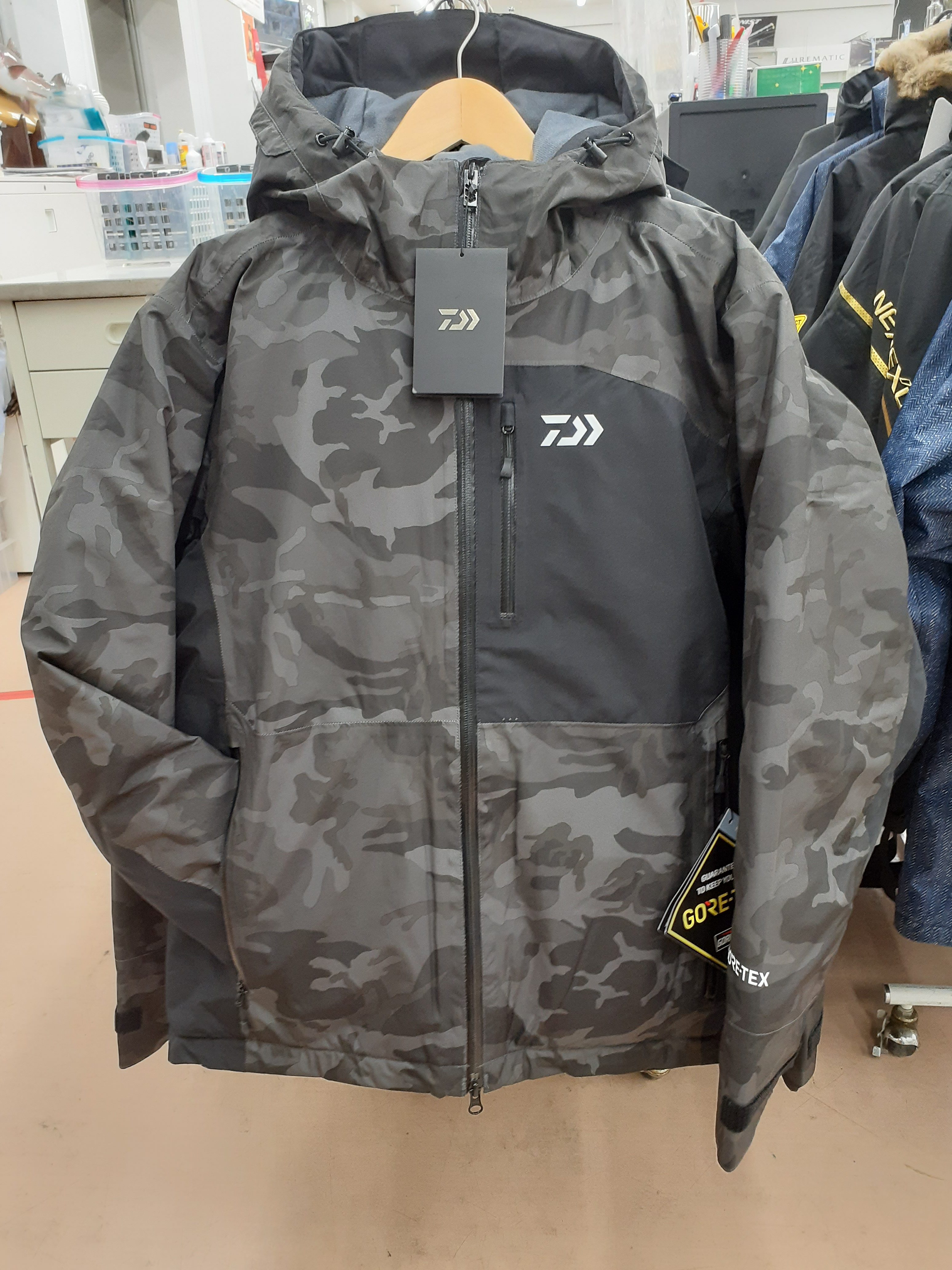 美品】DAIWA ウィンタースーツセットアップ GORE-TEX ブラック M