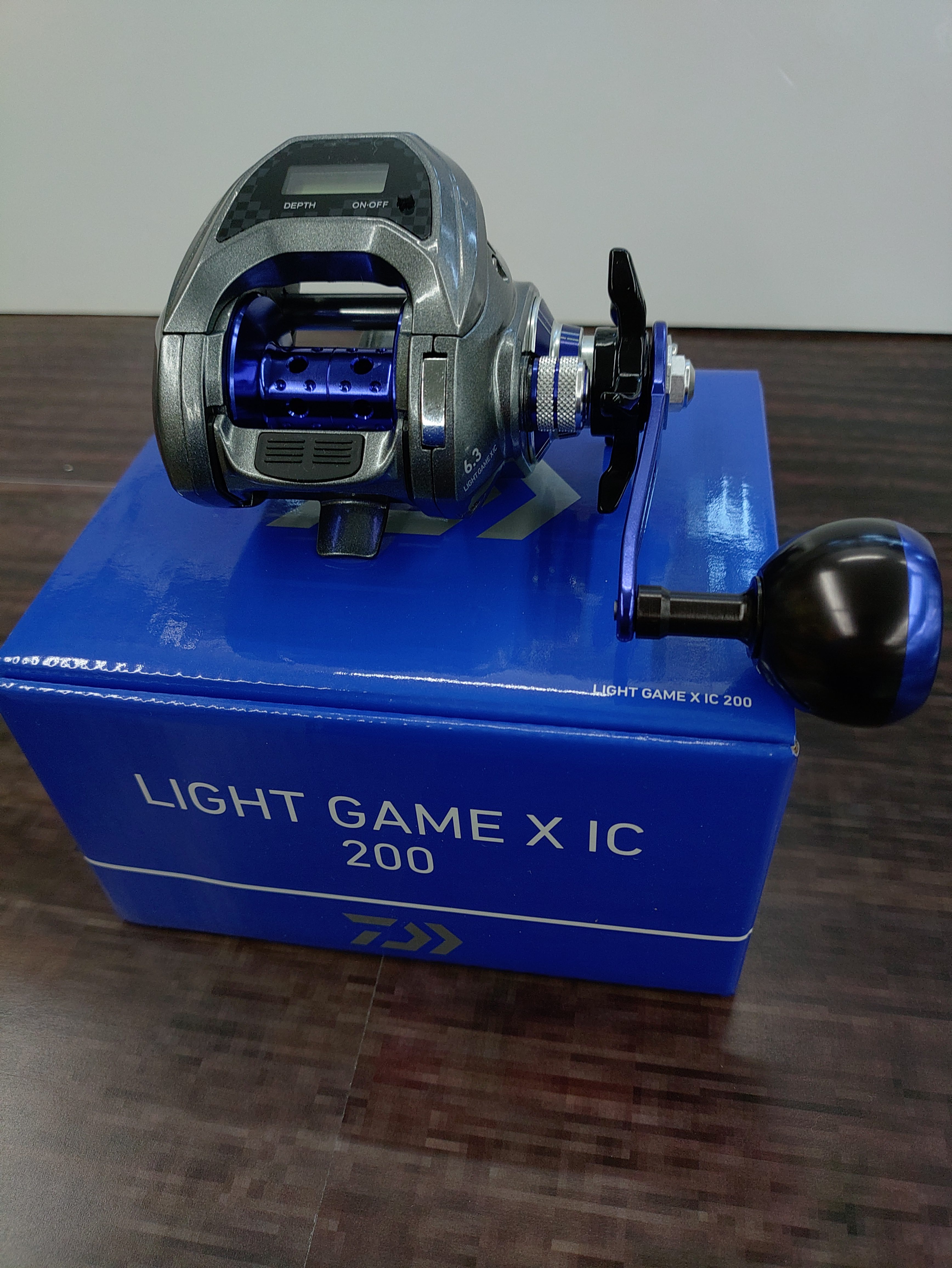 NEW】ダイワ ライトゲーム X IC 200 - つり具センター | 釣り具の大型 