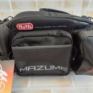 マズメ　mazume レッドムーンウエストバッグ V　入荷しました！