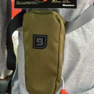 手動膨張式ライフジャケット　入荷