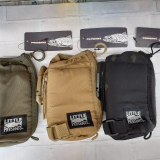 新製品入荷しました！リトルプレゼンツ『防水シリンダーバッグ』『ペットボトルホルダー』