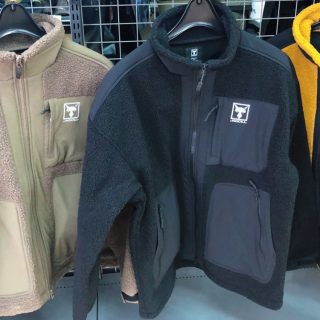 ジャッカル フリースジャケット