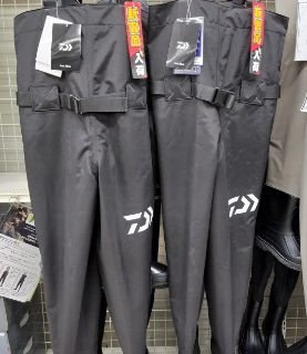 【　ダイワ　パワーウェーダー　新入荷！！　】