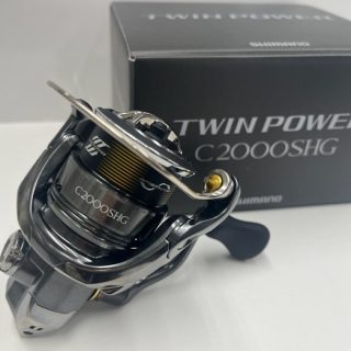 シマノ【26ツインパワーC2000SHG】入荷!!