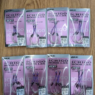 BKK　イチゴフック（アシスト付き）入荷！